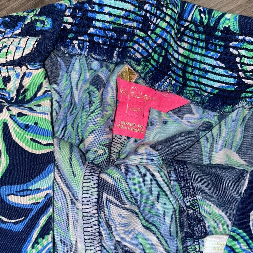 Lilly Pulitzer XXS scalloped shorts - Picture 4 of 6